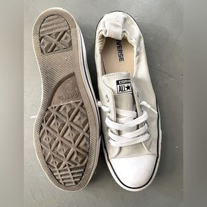 Size 11 (mens 9) light grey Converse. Great condition